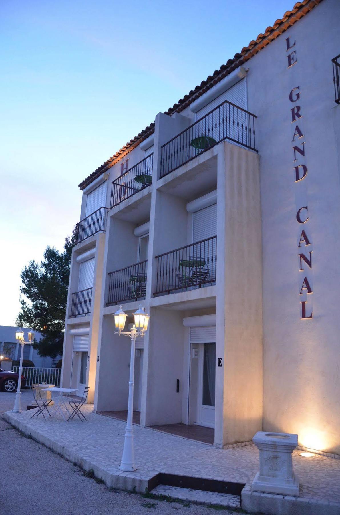 Le Grand Canal Martigues Dış mekan fotoğraf